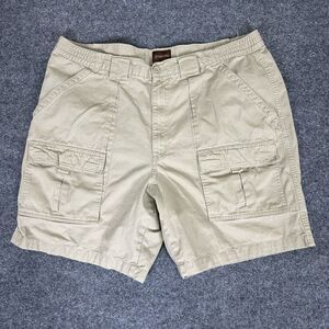 St. John's Bay Cargo Shorts Mens‎ 44 Beige 100% Cotton Flat Front Elastic Adult​